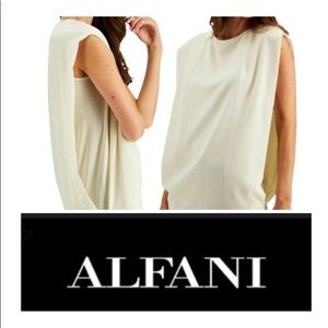 3/$12 NWT Minimalist Pure Ivory Tunic